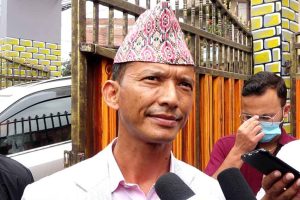 दाङ १ मा मेटमणीको सुरुआती अग्रता, पछ्याउदै पूर्व सहकर्मी