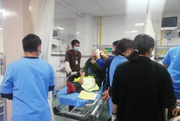 थापाथली झडपः  २ दर्जनभन्दा बढी नगर प्रहरी घाइते, नर्भिकमा उपचार हुँदै