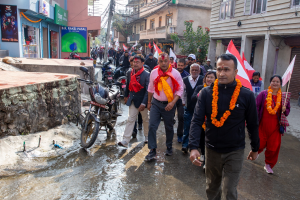 चुनावी घरदैलोमा गगन थापाले भने,“प्रधानमन्त्रीको उम्मेदवार हुन सांसद जित्नुछ”