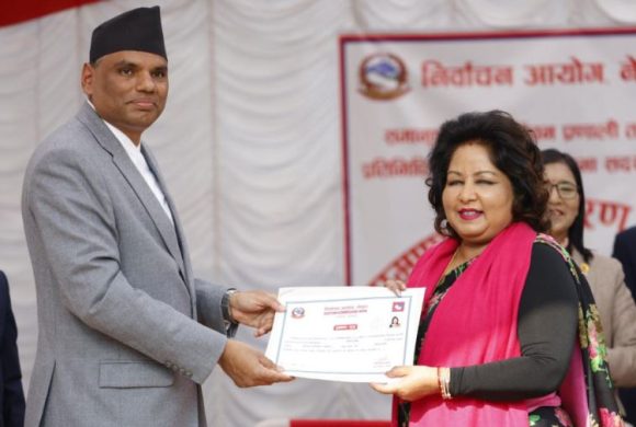 समानुपातिक सांसदले पाए प्रमाणपत्र