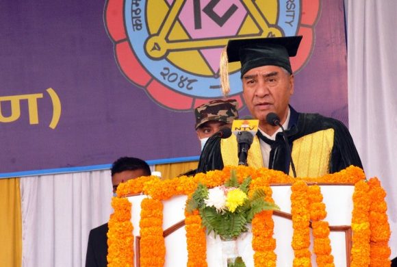 ‘विश्वविद्यालयहरू राजनीतिबाट मुक्त हुनुपर्छ’