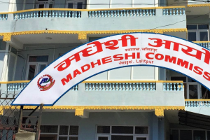 थारु र मुस्लिमलाई मधेसी समुदायबाट हटाउने मधेशी आयोगको निर्णय