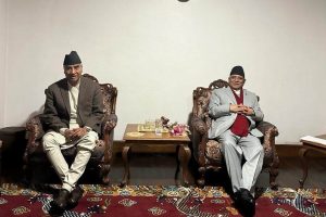 प्रचण्डलाई विश्वासको मत दिने काँग्रेसको निर्णय