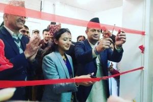 स्वास्थ्यमन्त्री गिरी र स्वास्थ्य राज्यमन्त्री डा.तोसिमा कार्कीबिच मतभेद !