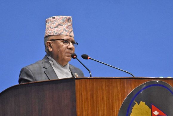 ओलीलाई कटाक्ष गर्दे माधव नेपालले भने-‘प्रतिनिधिसभा विघटन गर्न पाइँदैन, ख्याल होस्’