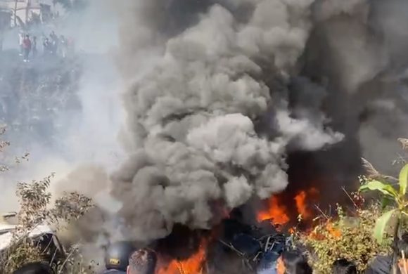 पोखरामा विमान दुर्घटनाः विमानमा १० पर्यटकसहित ७२ जना सवार थिए
