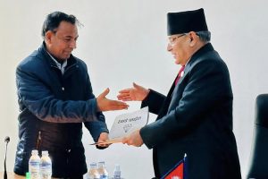 कम्युनिस्टको एउटै केन्द्र आवश्यक छ  : प्रधानमन्त्री प्रचण्ड