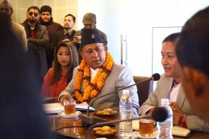 शपथपछि शिक्षामन्त्रीले गरे पदभार ग्रहण