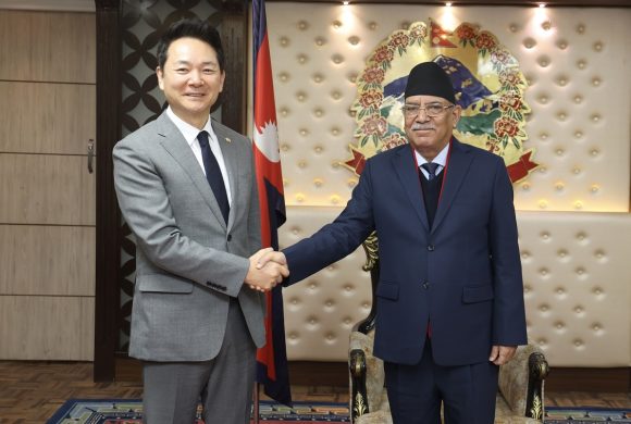 कोरियाका राष्ट्रपतिका विशेष दूतले भेटे प्रधानमन्त्री प्रचण्ड, के भयो कुराकानी ?