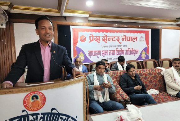 गणतन्त्रवादीहरु एकजुट हुनुपर्छः पूर्वमन्त्री गहतराज