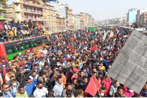 भोलिदेखि काठमाडौं उपत्यकाभित्र गाडी नचलाउने यातायात व्यवसायीको घोषणा
