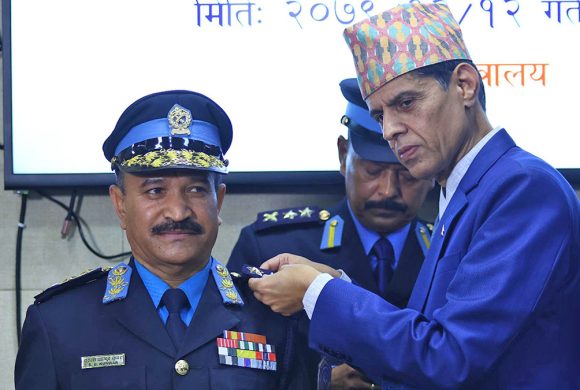 नवनियुक्त आईजीपी कुँवरले लगाए दर्ज्यानी चिह्न