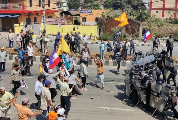 प्रहरी र पहिचानवादीको झडपमा १४ जना घाइते