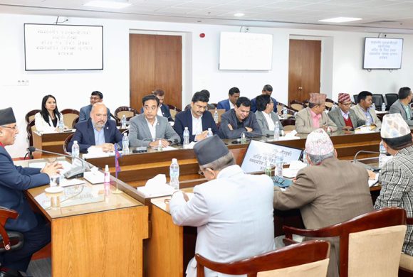 वित्तीय समस्या समाधान गर्न सरकारले ठोस निर्णय लिन्छ : प्रधानमन्त्री