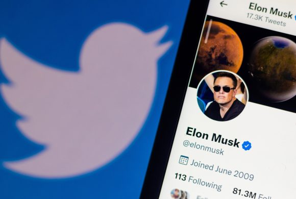 एलन मस्कले तिरेको भन्दा आधा घट्यो ट्विटरको मूल्य, कति छ हालको मूल्य ?