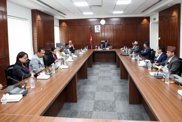 मन्त्रिपरिषद् बैठक : फोहोर नउठाएकोमा मेयर बालेनसँग सरकारले छलफल गर्ने