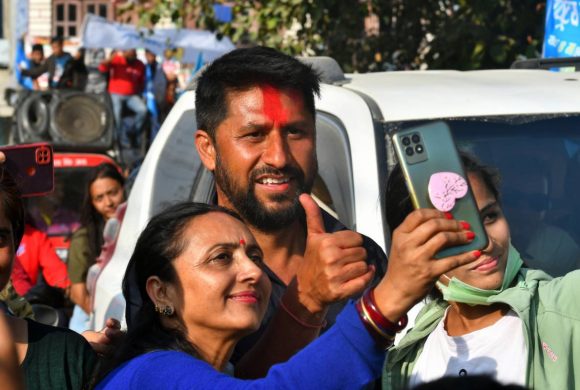 चितवन-२ बाट रविले मंसिरमा भन्दा फराकिलो मतान्तरले जित्ने निस्चित