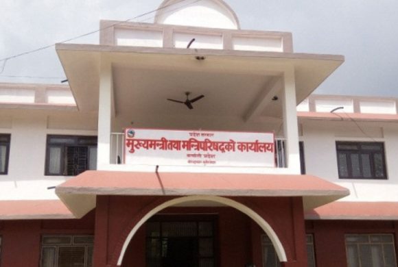 कर्णाली सरकारबाट बाहिरियो एमाले