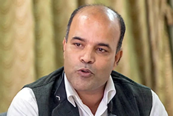 ‘विचौलियाले बजेट बनाउँछन्, अर्थमन्त्रीले सदनमा आएर पढ्छन्’