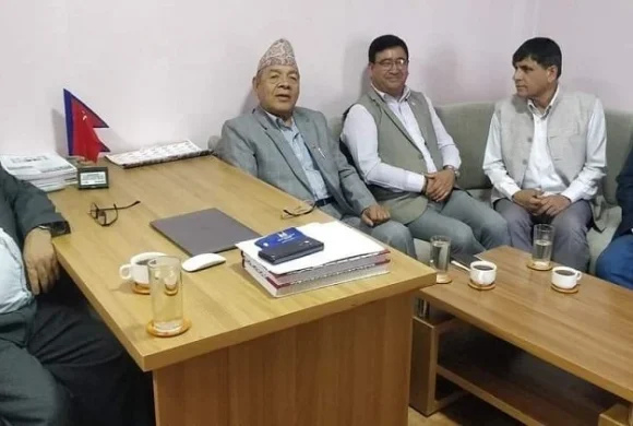 माधव नेपाल र वामदेव गौतमबीच भेट, पार्टी एकताको तयारी !