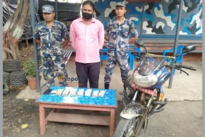 श्रोत नखुलेको रुपैयाँसहित एक जना पक्राउ