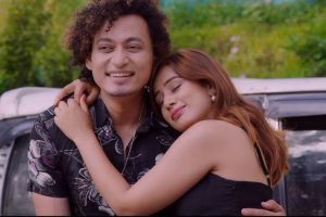 समिक्षा अधिकारीको स्वर मा “म मर्छु तिमी बिना” (भिडियो)