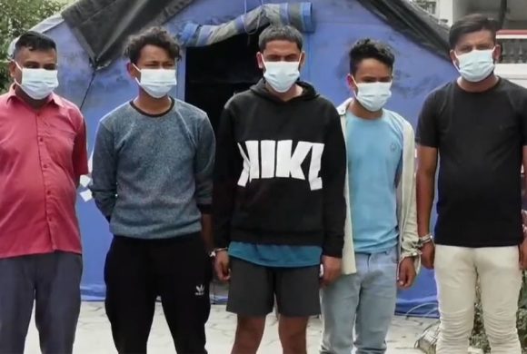 ‘मर्निङ वाक’ हिँडेका महिलाहरुलाई लुटपाट गरेको आरोपमा ५ जना पक्राउ