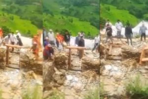 बझाङमा निर्माणाधीन घर भत्काएको आरोपमा तीन पक्राउ