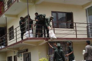 भद्रकुमारी घले सेवा सदनमा महानगरले चलायो डोजर