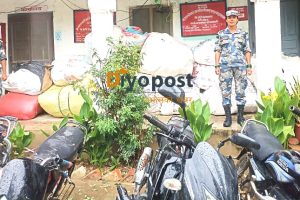 ३७ लाख भन्दा बढीको लत्ताकपडासहित मोटरसाईकल बरामद