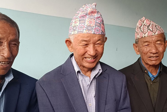 घर छाडेको ६० वर्षपछि भाइबहिनीसँग भेट