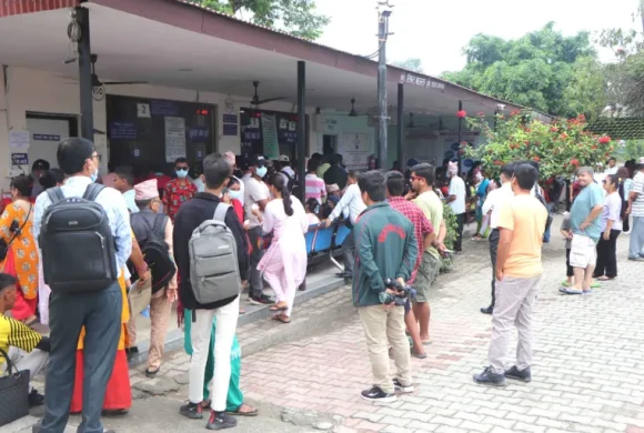 भरतपुर आँखा अस्पतालमा बिरामीको भीड