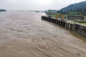 कर्णाली नदी बस्तीमा पस्ने जोखिम : उच्च सतर्कता अपनाउन आग्रह