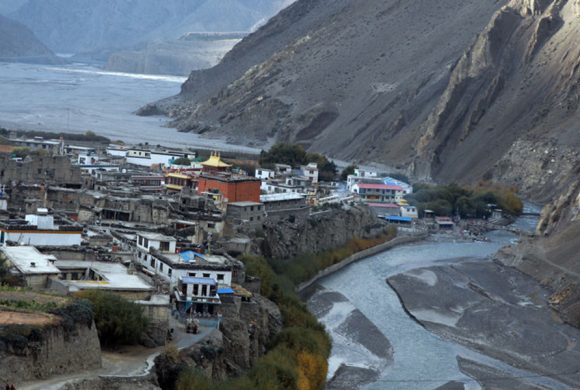 बाढीग्रस्त कागबेनी ३ दिनदेखि अन्धकारमा