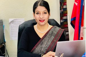 पक्राउ पुर्जी जारी भएपछि आफैं प्रहरीमा पुगिन् अधिवक्ता भगवती पाण्डे 