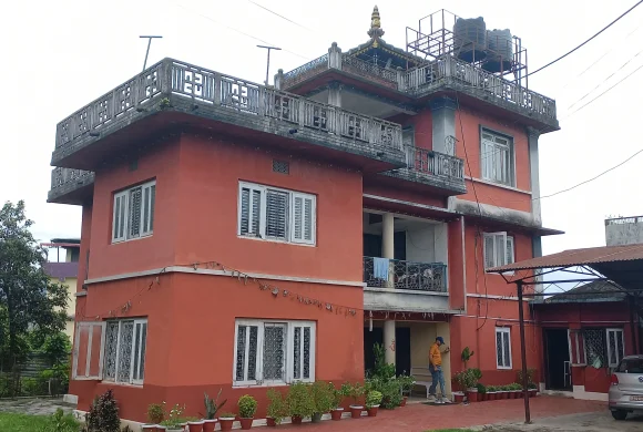 जहाँ विपीका नाममा चार दशकदेखि कोठा खाली छ