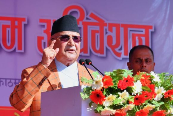 एमाले अध्यक्षले प्रधानमन्त्री प्रचण्डलाई दिए सुझाव