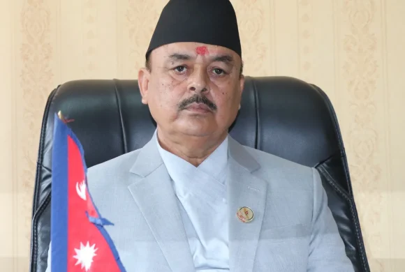 अनाथालयलाई सहयोग गर्न मन्त्री आचार्यको प्रतिबद्धता