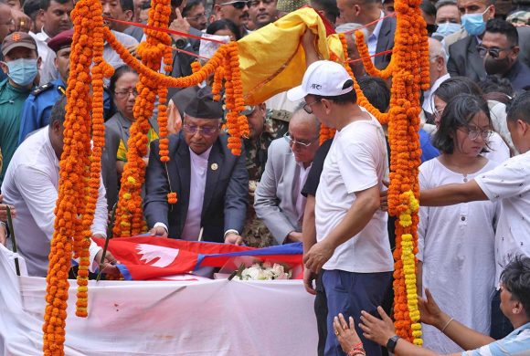 प्रधानमन्त्रीसहित शीर्ष नेताद्वारा नेम्वाङप्रति श्रद्धाञ्जलि