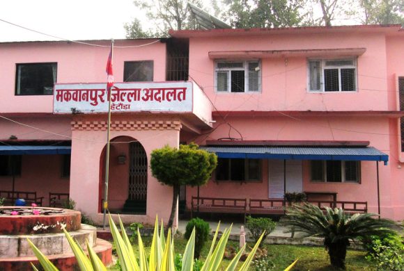 चिकित्सकलाई कुटपिट गर्ने ६ जना धरौटीमा रिहा