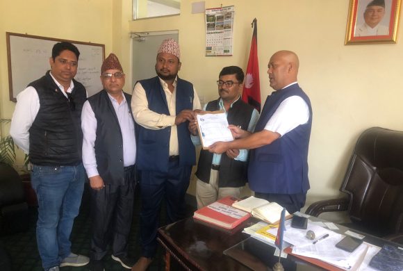 जाजरकोट र रुकुमका भुकम्प पिडितलाई नरैनापुरबाट सहयोग सामग्री पठाइयो