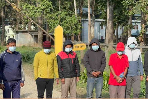 धरापमा पारेर गैँडा मारी तस्करी गर्ने ८ जना पक्राउ
