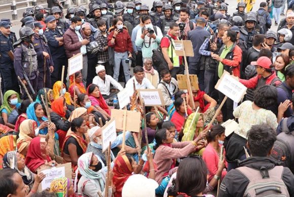 पाँच हजार मिटरब्याज पीडितको समस्या समाधान