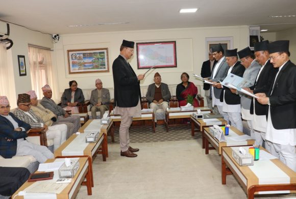 प्रधानन्यायाधीशद्वारा विशेष अदालतका नवनियुक्त न्यायाधीशलाई शपथ