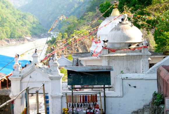 बराहक्षेत्रको कात्तिकेमेलामा झण्डै चार लाख तीर्थालु