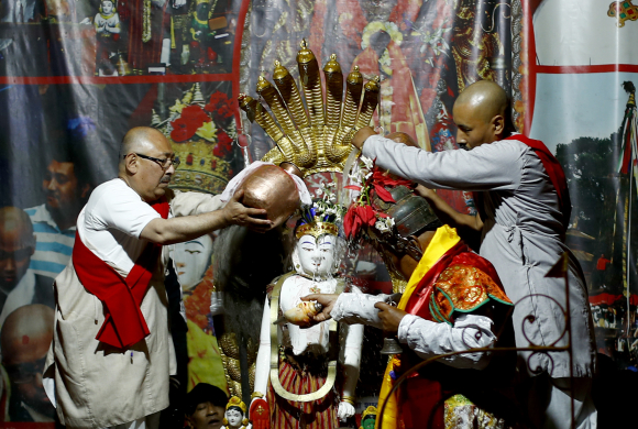 सेतो मच्छिन्द्रनाथको महास्नान आज सम्पन्न(फोटो फिचर)