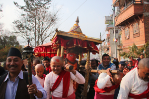 रातो मच्छिन्द्रनाथलाई पाटनको तःबहाल मन्दिर लगियो (तस्बिरसहित)