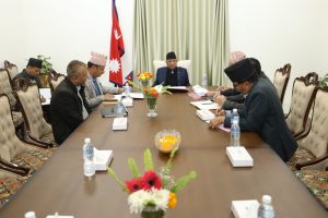 वीर अस्पतालमा आउने बिरामीले गुनासो गर्ने अवस्था आउनुहुन्नः प्रधानमन्त्री प्रचण्ड