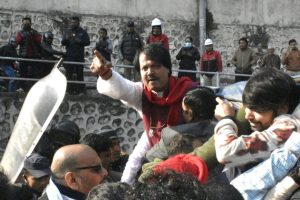 अध्यक्ष राउतसहितका कार्यकर्ता केही समय नियन्त्रणपछि रिहा