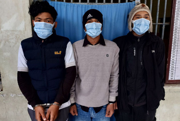 ज्यान मार्ने धम्की दिँदै पन्ध्र लाख फिरौती माग्ने ३ जना पक्राउ